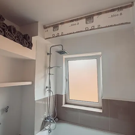 Apartments Cassel - Mit Smart Tv Und Parkplaetzen - Fuer Singles, Paare, Familien Und Gruppen Extérieur photo