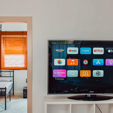 Apartments Cassel - Mit Smart Tv Und Parkplaetzen - Fuer Singles, Paare, Familien Und Gruppen Extérieur photo