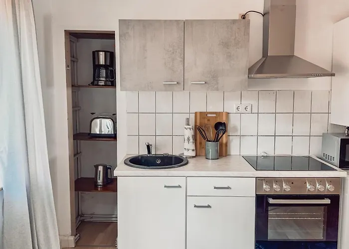 Apartments Cassel - Mit Smart Tv Und Parkplaetzen - Fuer Singles, Paare, Familien Und Gruppen