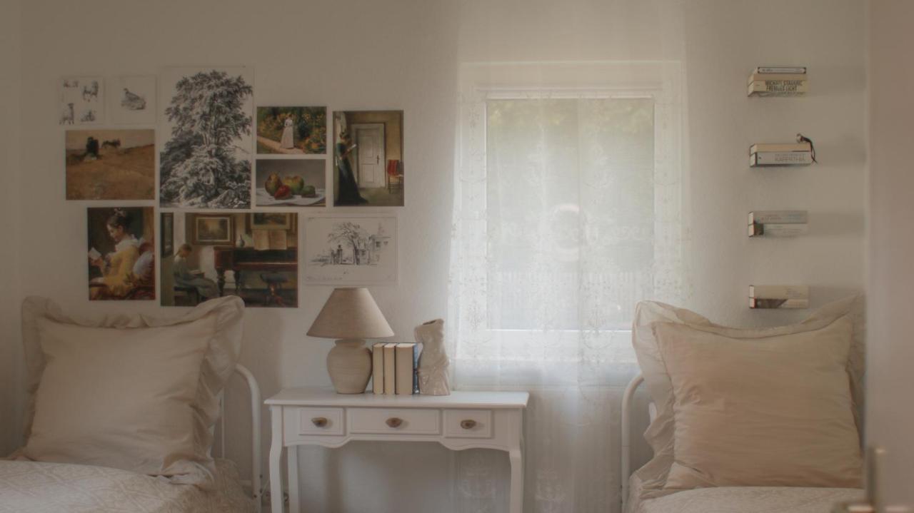 Cassel - Mit Smart Tv Und Parkplaetzen - Fuer Singles, Paare, Familien Und Gruppen Apartamento