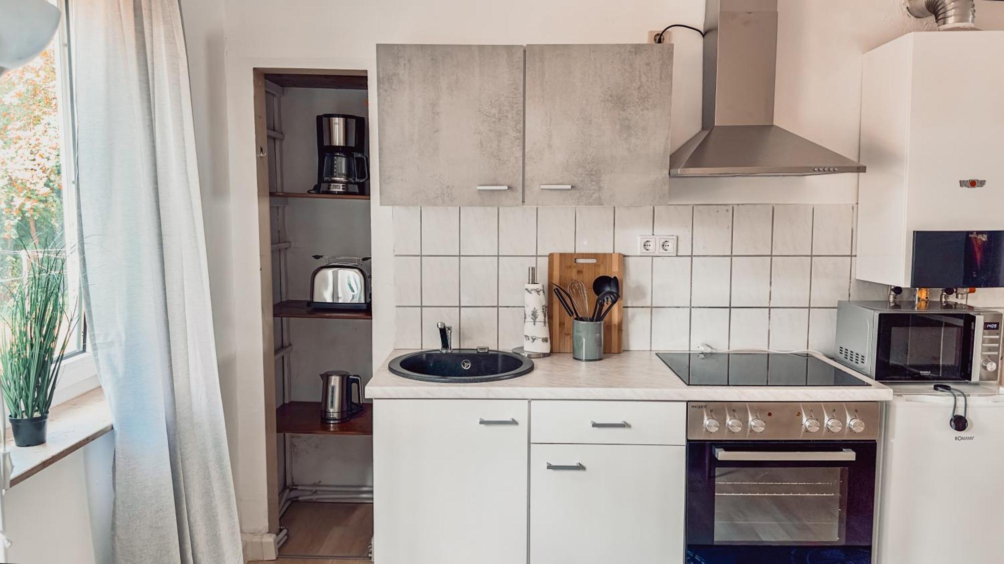 Cassel - Mit Smart Tv Und Parkplaetzen - Fuer Singles, Paare, Familien Und Gruppen Apartamento